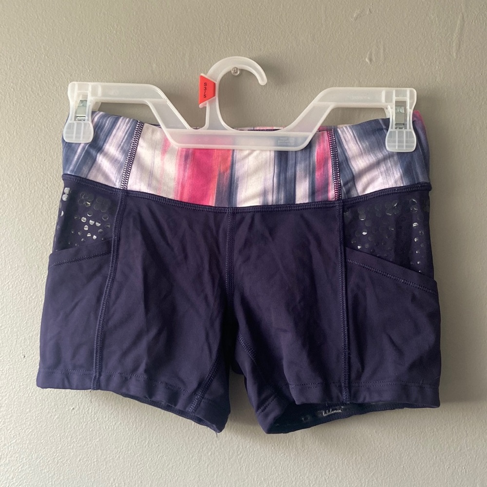 Navy blue lulu lemon athletic shirts